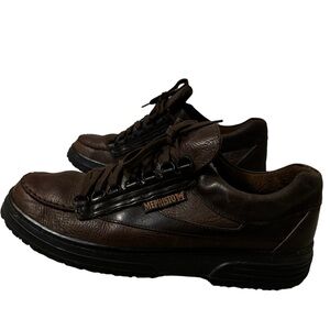 Mephisto men leather upper walking shoes. U.S Size 10 1/2.
